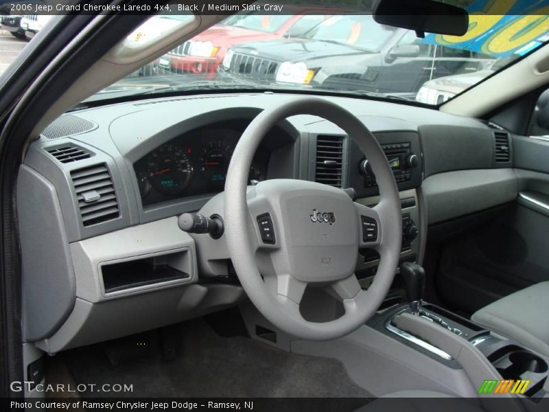 Black / Medium Slate Gray 2006 Jeep Grand Cherokee Laredo 4x4