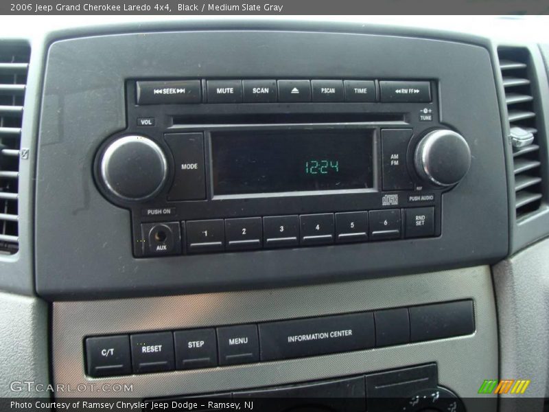 Black / Medium Slate Gray 2006 Jeep Grand Cherokee Laredo 4x4