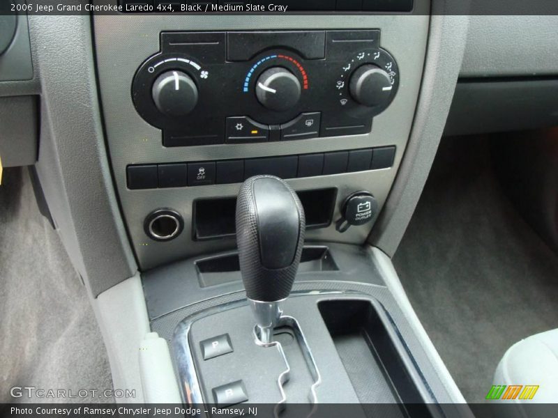 Black / Medium Slate Gray 2006 Jeep Grand Cherokee Laredo 4x4