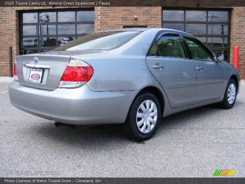 Mineral Green Opalescent / Taupe 2005 Toyota Camry LE