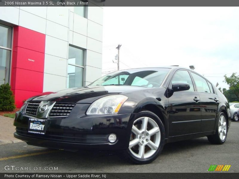 Onyx Black / Frost 2006 Nissan Maxima 3.5 SL