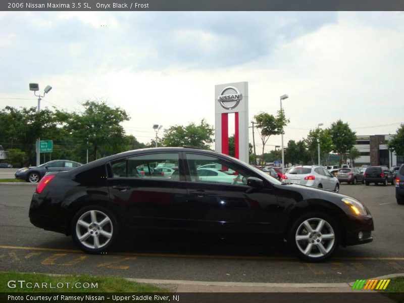 Onyx Black / Frost 2006 Nissan Maxima 3.5 SL