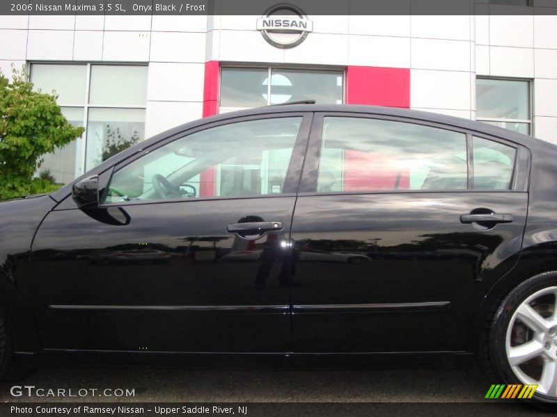 Onyx Black / Frost 2006 Nissan Maxima 3.5 SL