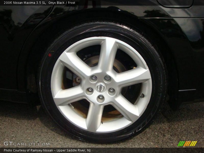 Onyx Black / Frost 2006 Nissan Maxima 3.5 SL