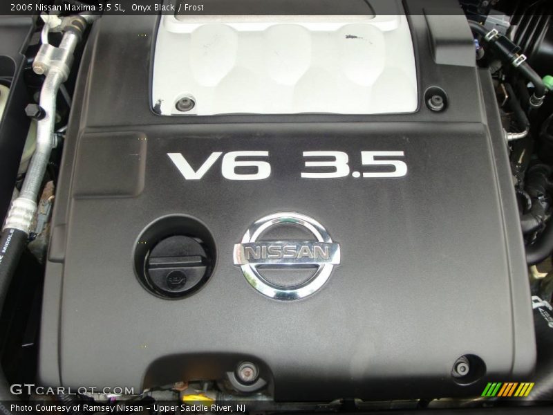 Onyx Black / Frost 2006 Nissan Maxima 3.5 SL