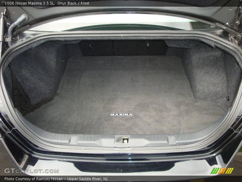 Onyx Black / Frost 2006 Nissan Maxima 3.5 SL