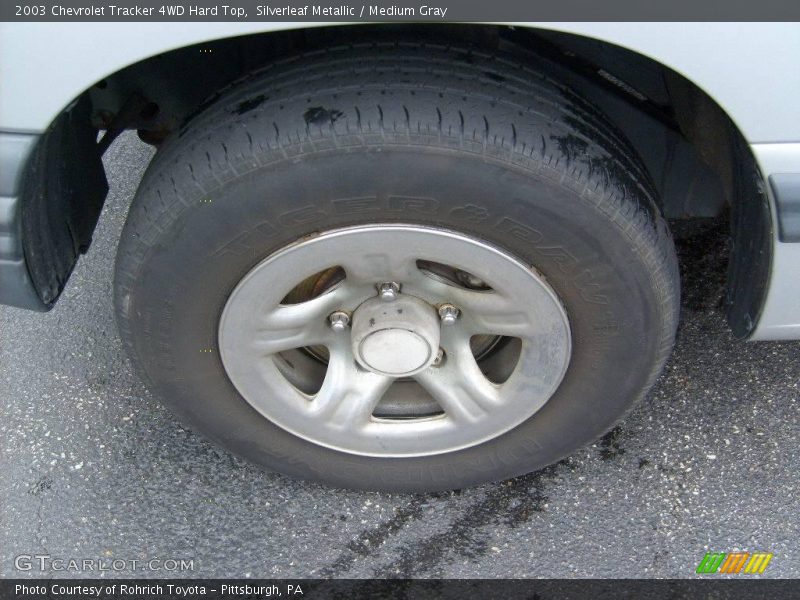 Silverleaf Metallic / Medium Gray 2003 Chevrolet Tracker 4WD Hard Top
