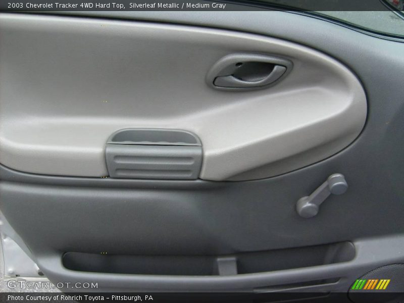 Silverleaf Metallic / Medium Gray 2003 Chevrolet Tracker 4WD Hard Top