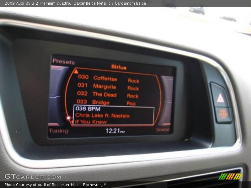 Dakar Beige Metallic / Cardamom Beige 2009 Audi Q5 3.2 Premium quattro