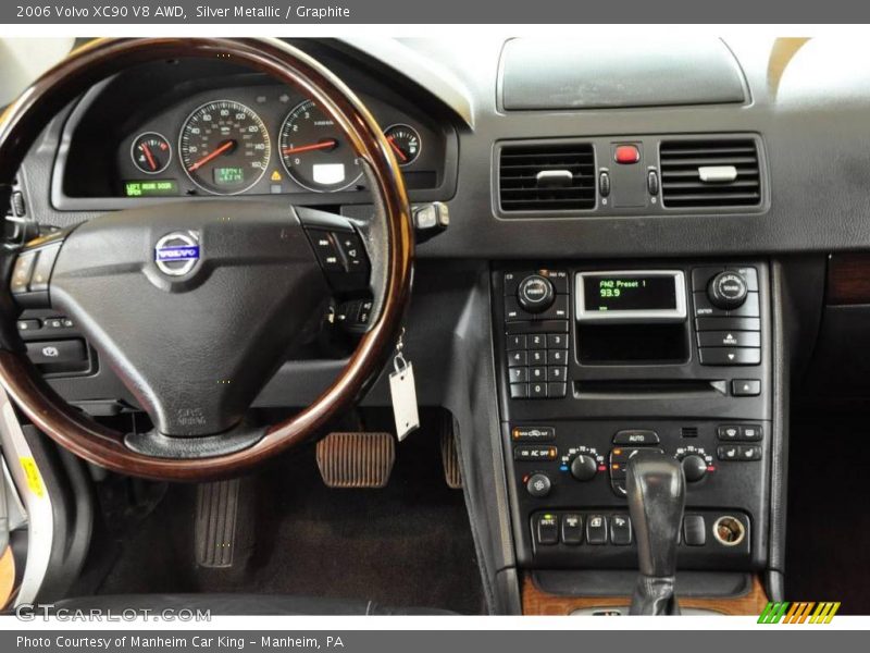 Silver Metallic / Graphite 2006 Volvo XC90 V8 AWD