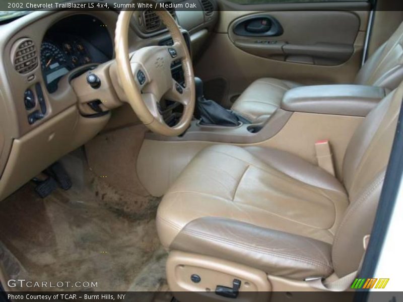 Summit White / Medium Oak 2002 Chevrolet TrailBlazer LS 4x4