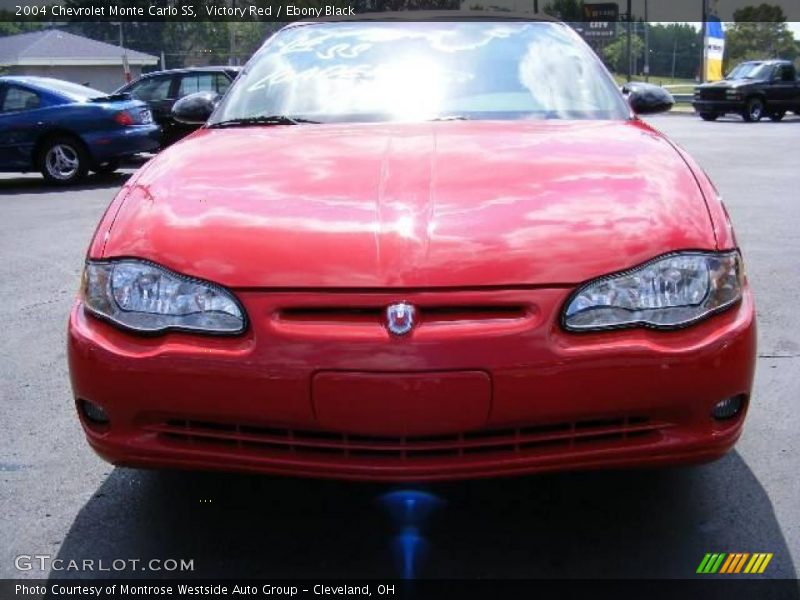 Victory Red / Ebony Black 2004 Chevrolet Monte Carlo SS