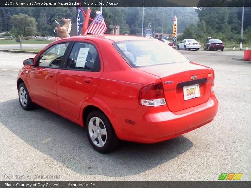 Victory Red / Gray 2005 Chevrolet Aveo Special Value Sedan