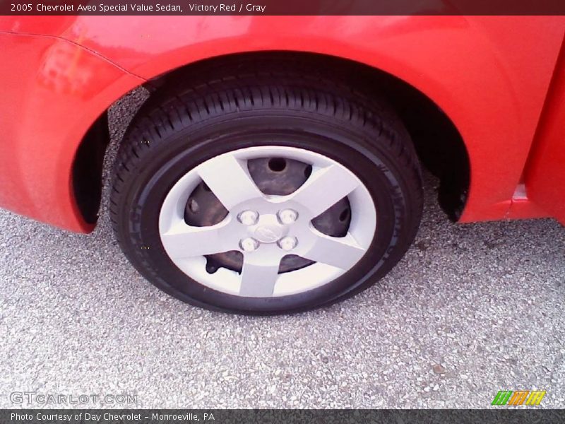 Victory Red / Gray 2005 Chevrolet Aveo Special Value Sedan