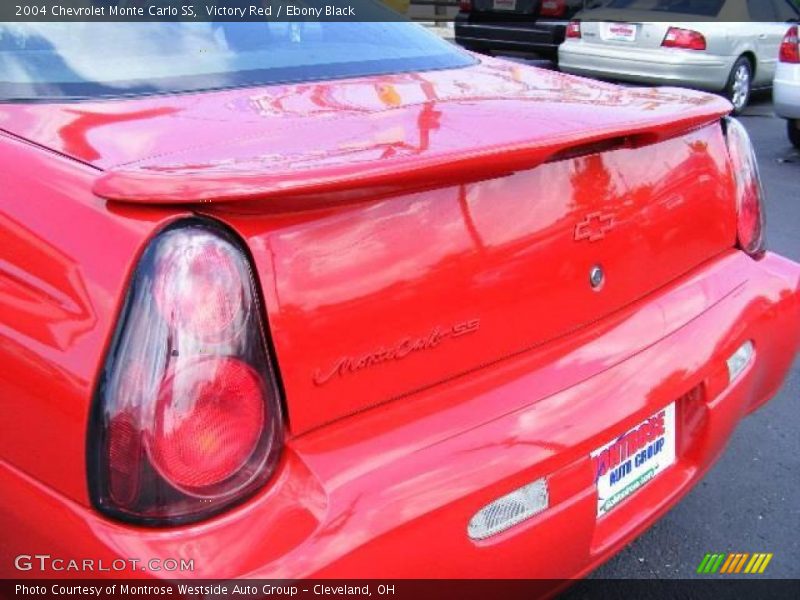Victory Red / Ebony Black 2004 Chevrolet Monte Carlo SS