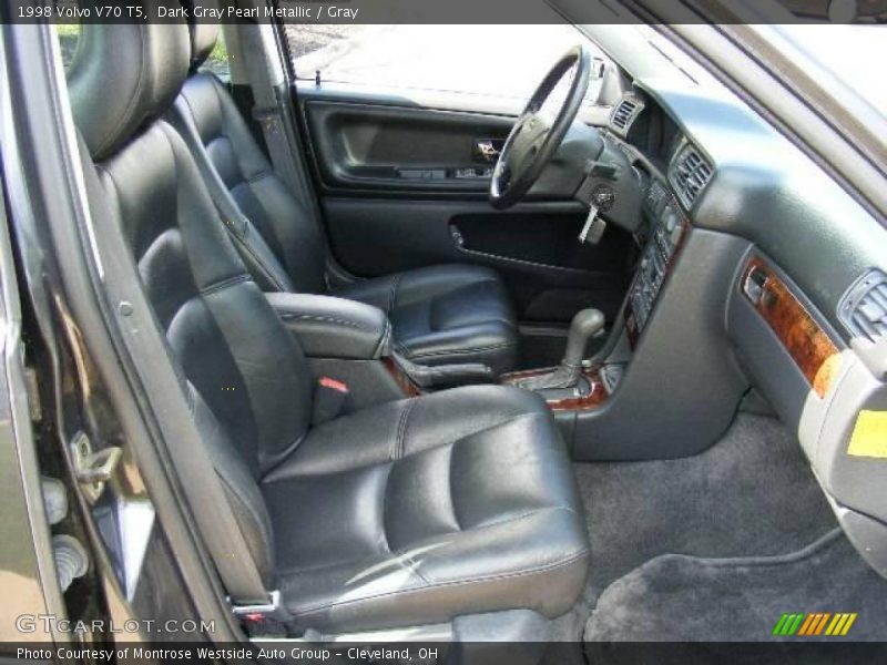 Front Seat of 1998 V70 T5