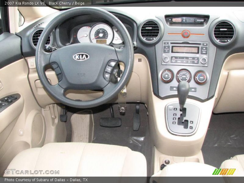 Black Cherry / Beige 2007 Kia Rondo LX V6