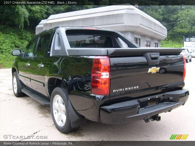 Black / Ebony 2007 Chevrolet Avalanche LTZ 4WD