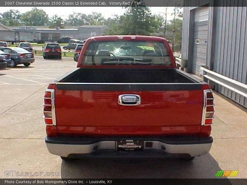 Victory Red / Tan 2007 Chevrolet Silverado 1500 Classic LS Extended Cab