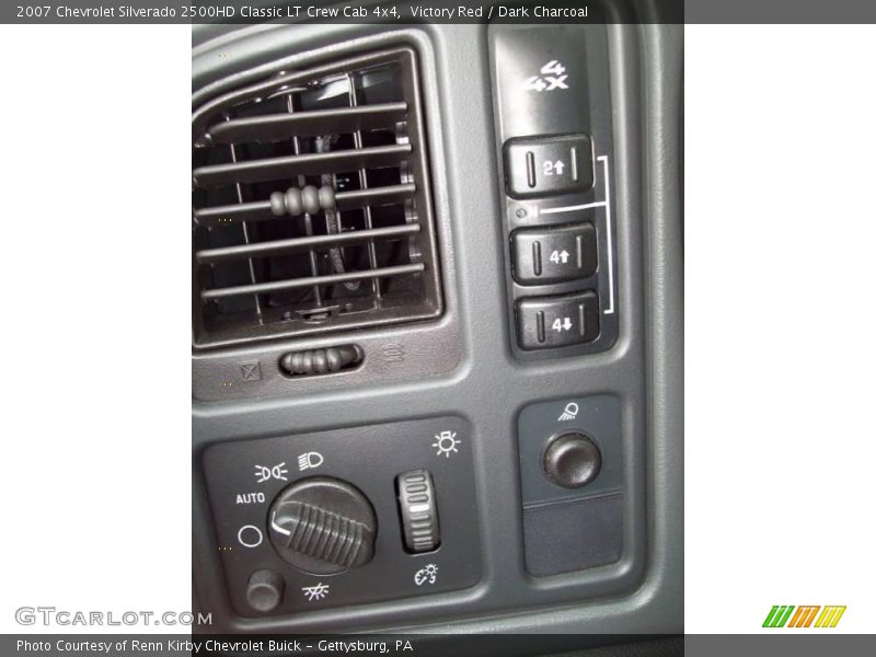 Victory Red / Dark Charcoal 2007 Chevrolet Silverado 2500HD Classic LT Crew Cab 4x4