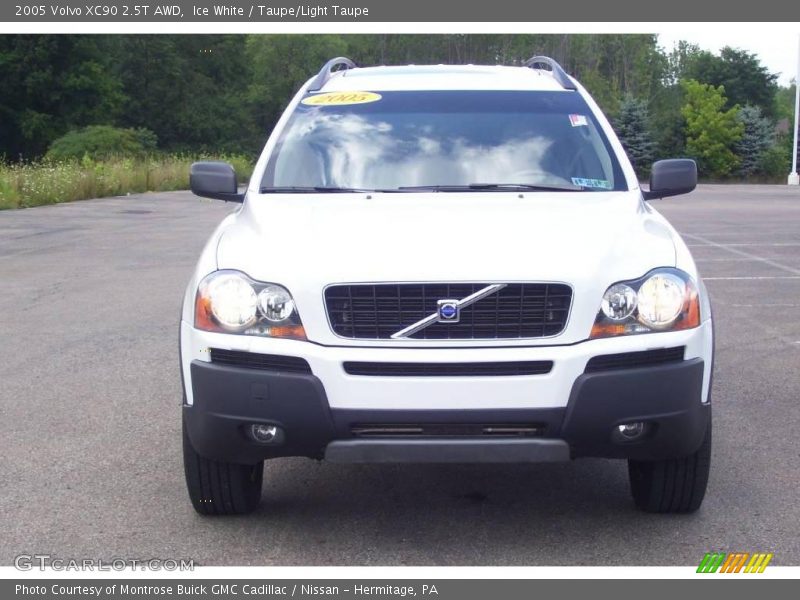 Ice White / Taupe/Light Taupe 2005 Volvo XC90 2.5T AWD