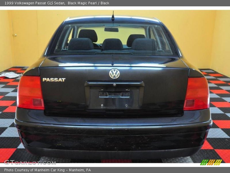 Black Magic Pearl / Black 1999 Volkswagen Passat GLS Sedan