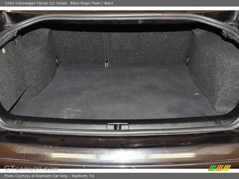 Black Magic Pearl / Black 1999 Volkswagen Passat GLS Sedan