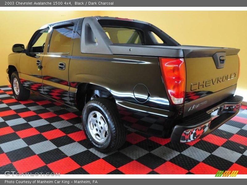 Black / Dark Charcoal 2003 Chevrolet Avalanche 1500 4x4