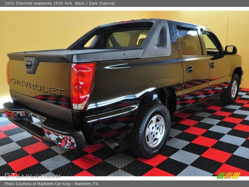 Black / Dark Charcoal 2003 Chevrolet Avalanche 1500 4x4