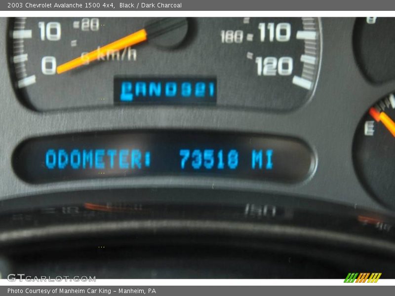 Black / Dark Charcoal 2003 Chevrolet Avalanche 1500 4x4