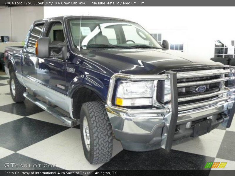 True Blue Metallic / Medium Flint 2004 Ford F250 Super Duty FX4 Crew Cab 4x4