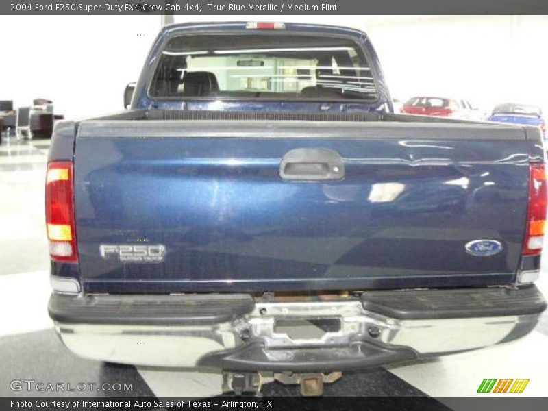 True Blue Metallic / Medium Flint 2004 Ford F250 Super Duty FX4 Crew Cab 4x4