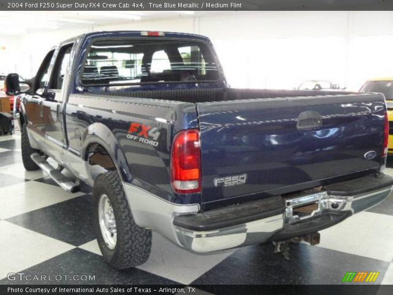 True Blue Metallic / Medium Flint 2004 Ford F250 Super Duty FX4 Crew Cab 4x4