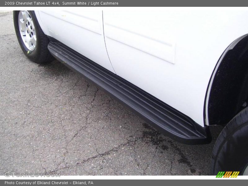 Summit White / Light Cashmere 2009 Chevrolet Tahoe LT 4x4