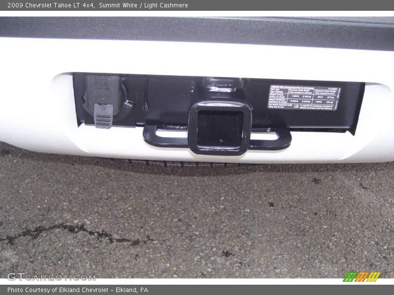Summit White / Light Cashmere 2009 Chevrolet Tahoe LT 4x4