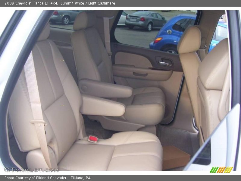 Summit White / Light Cashmere 2009 Chevrolet Tahoe LT 4x4
