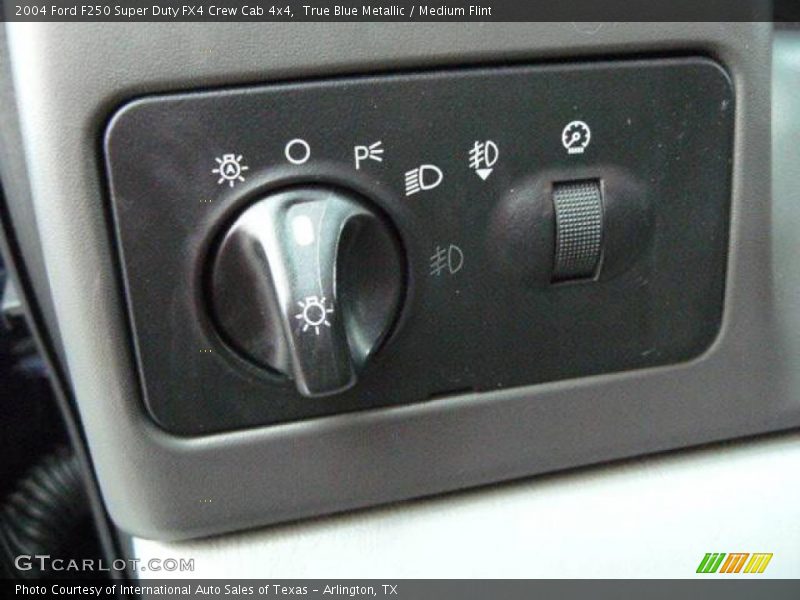 True Blue Metallic / Medium Flint 2004 Ford F250 Super Duty FX4 Crew Cab 4x4