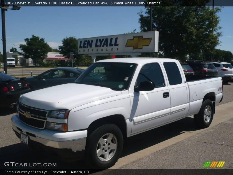 Summit White / Dark Charcoal 2007 Chevrolet Silverado 1500 Classic LS Extended Cab 4x4