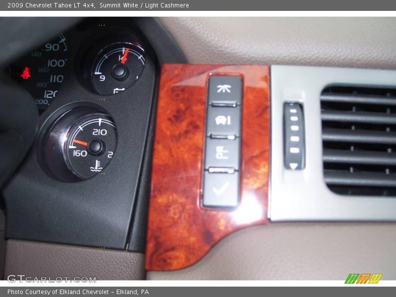Summit White / Light Cashmere 2009 Chevrolet Tahoe LT 4x4