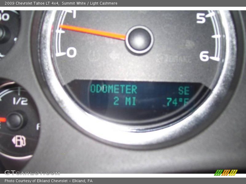 Summit White / Light Cashmere 2009 Chevrolet Tahoe LT 4x4