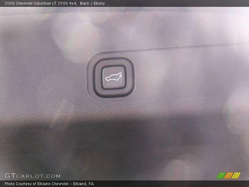 Black / Ebony 2009 Chevrolet Suburban LT 2500 4x4