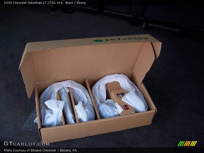 Black / Ebony 2009 Chevrolet Suburban LT 2500 4x4
