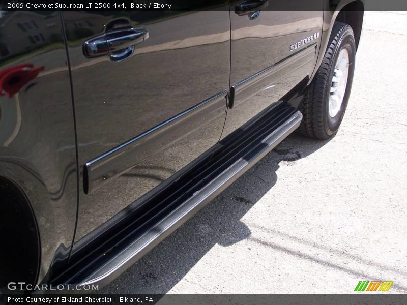 Black / Ebony 2009 Chevrolet Suburban LT 2500 4x4
