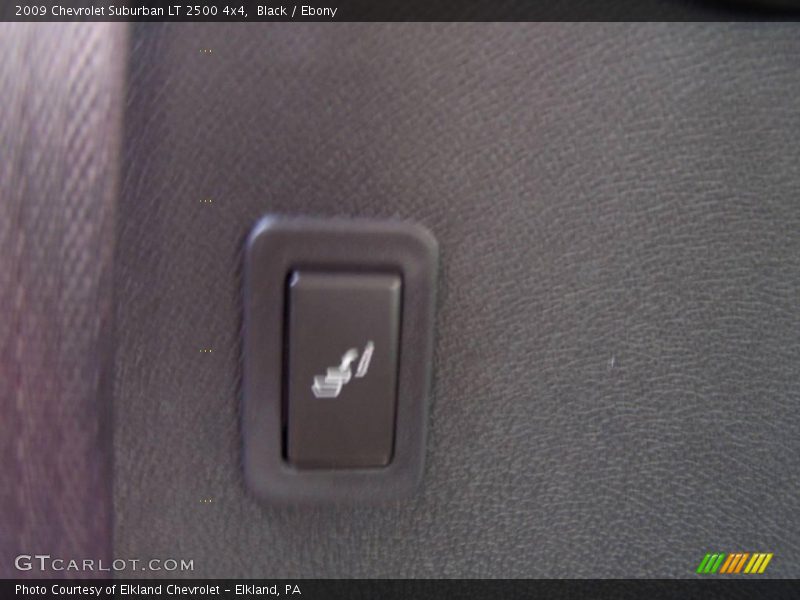 Black / Ebony 2009 Chevrolet Suburban LT 2500 4x4