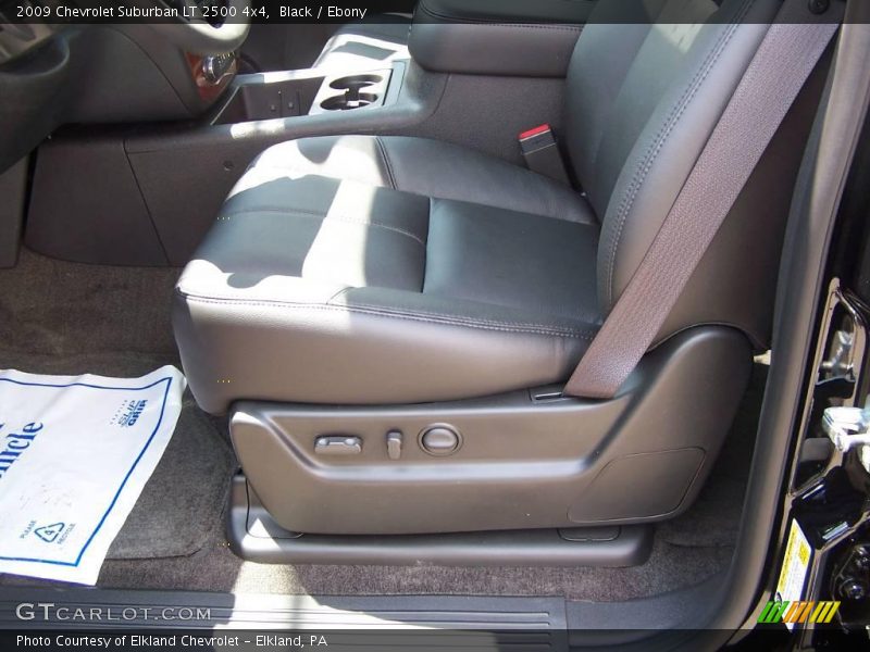 Black / Ebony 2009 Chevrolet Suburban LT 2500 4x4