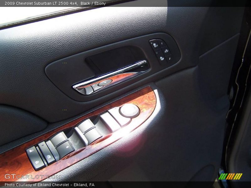 Black / Ebony 2009 Chevrolet Suburban LT 2500 4x4
