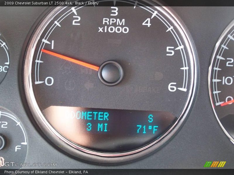 Black / Ebony 2009 Chevrolet Suburban LT 2500 4x4