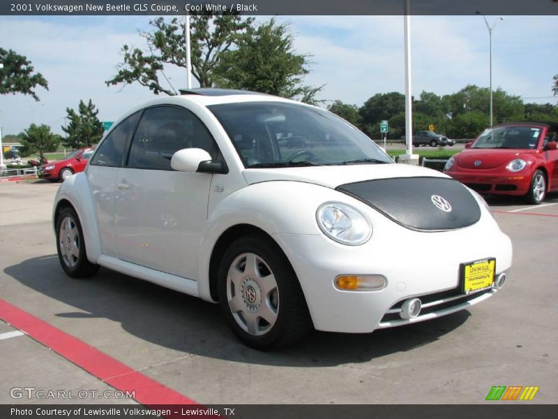 Cool White / Black 2001 Volkswagen New Beetle GLS Coupe