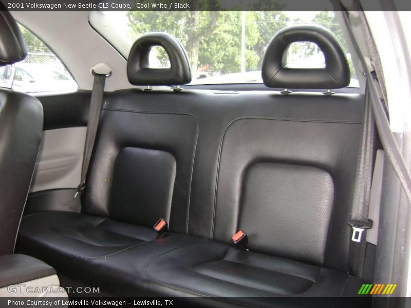 Cool White / Black 2001 Volkswagen New Beetle GLS Coupe