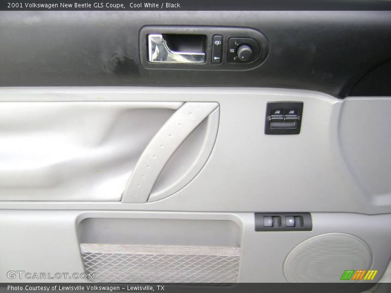 Cool White / Black 2001 Volkswagen New Beetle GLS Coupe
